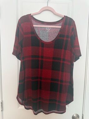 Maurices Red and Black Plaid Short Sleeve Scoop Neck Top